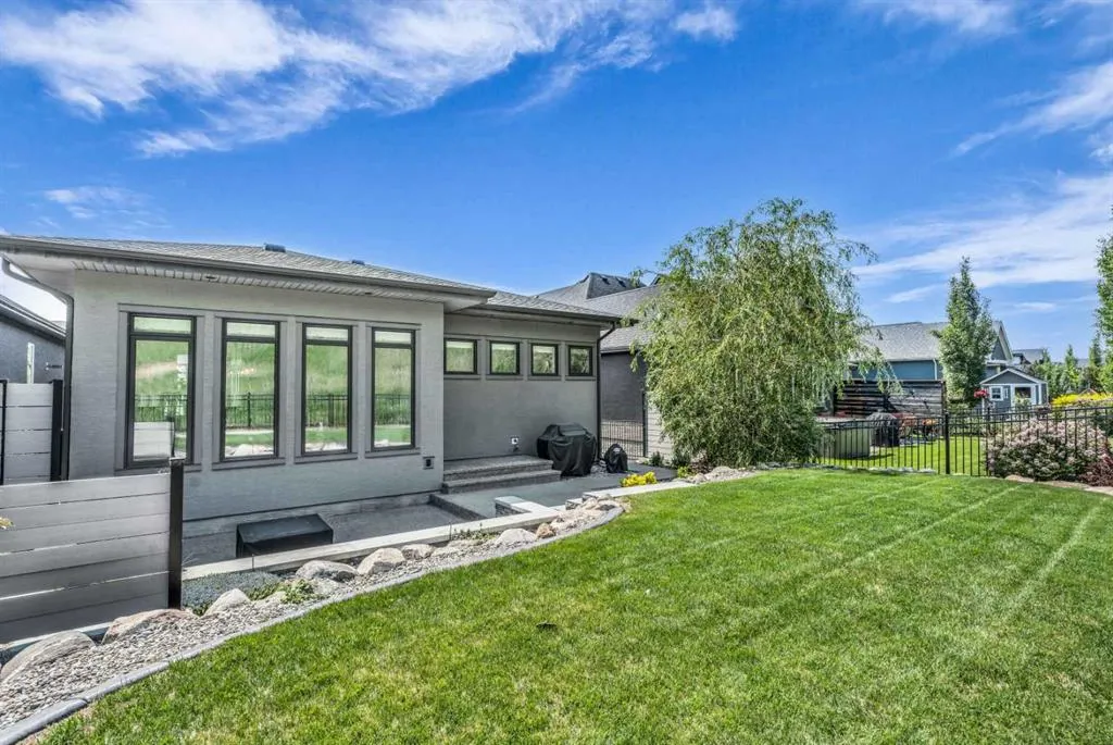 164 Cranbrook Drive SE