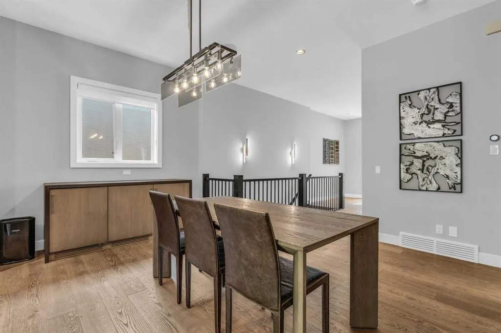 164 Cranbrook Drive SE