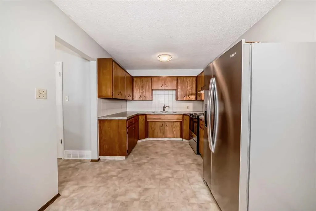 4636 73 Street NW, #3