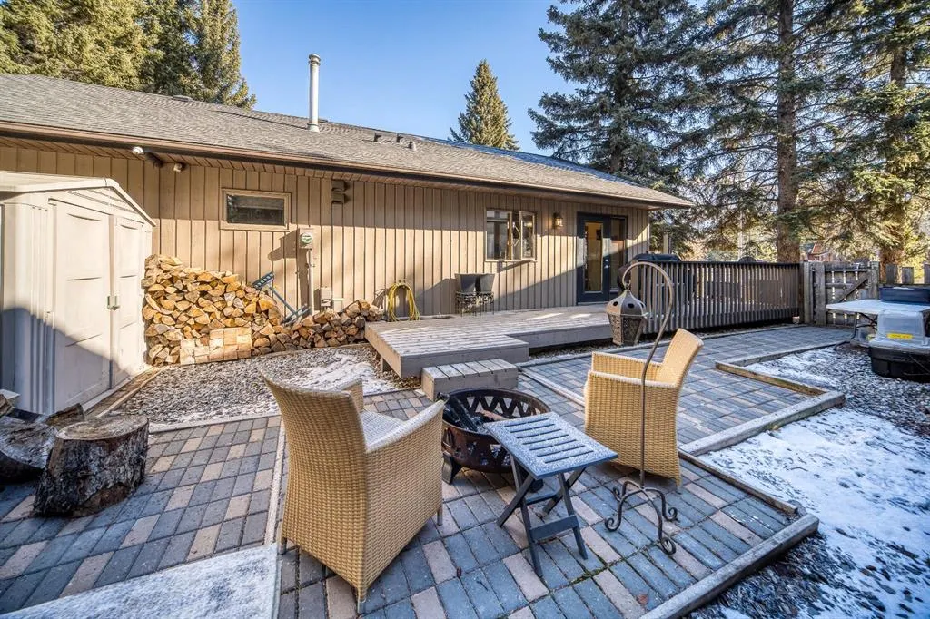 20 Pinewood Crescent