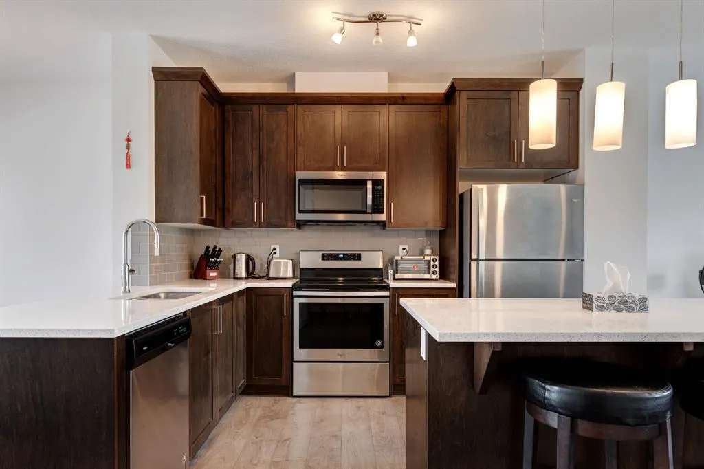 409 Legacy Boulevard SE
