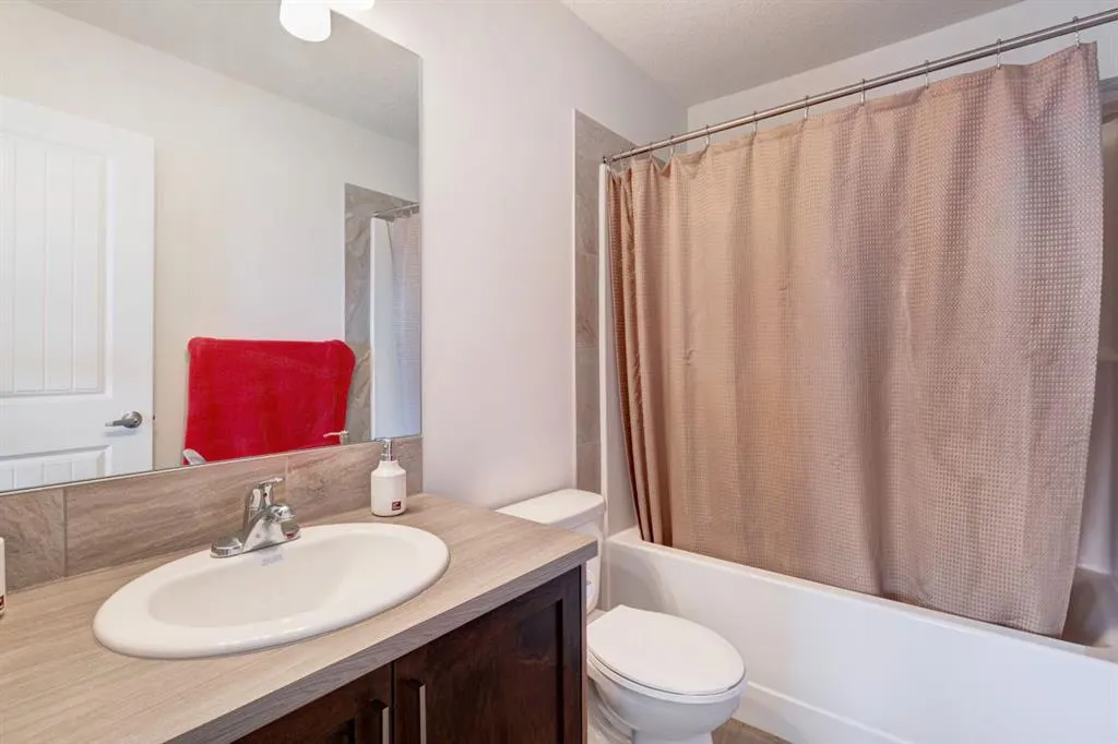 409 Legacy Boulevard SE