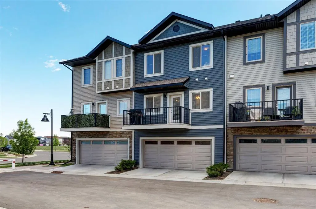 409 Legacy Boulevard SE