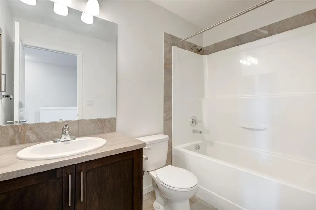 409 Legacy Boulevard SE