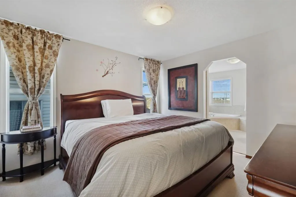 122 Autumn Circle SE