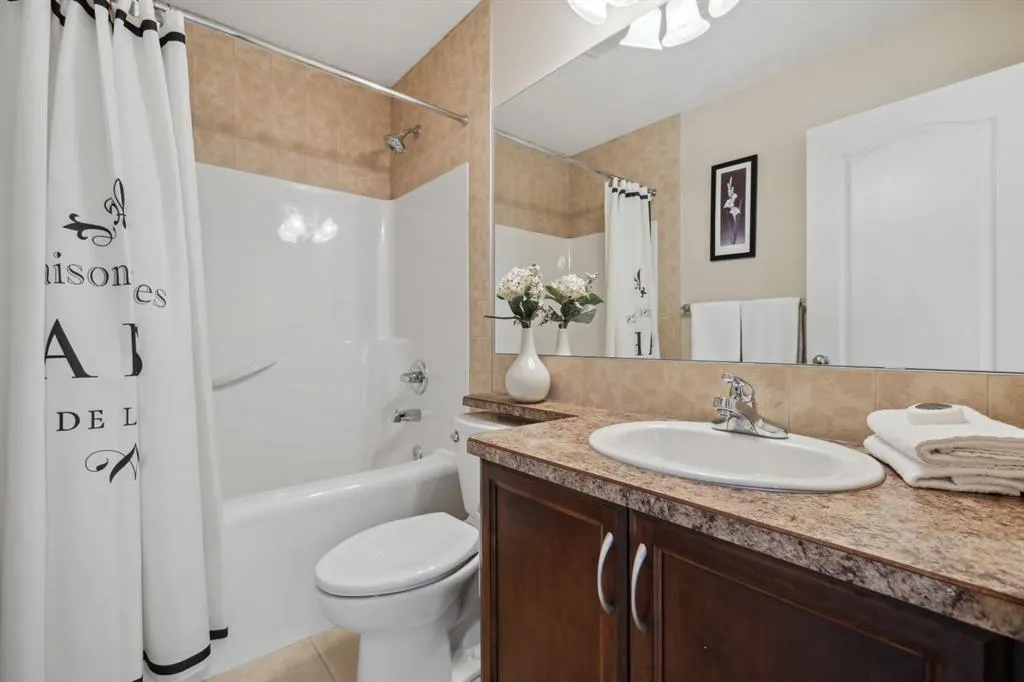 122 Autumn Circle SE