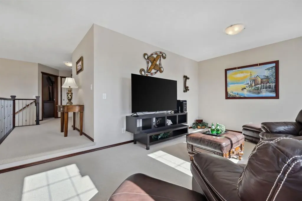 122 Autumn Circle SE