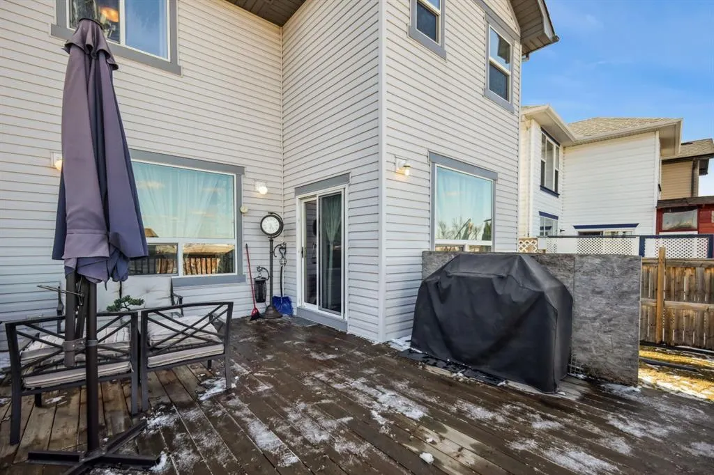 122 Autumn Circle SE