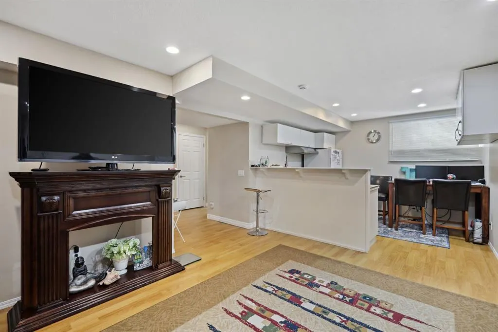 122 Autumn Circle SE