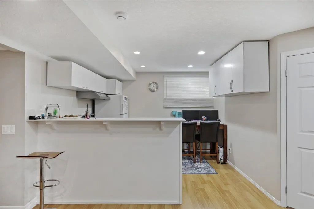 122 Autumn Circle SE
