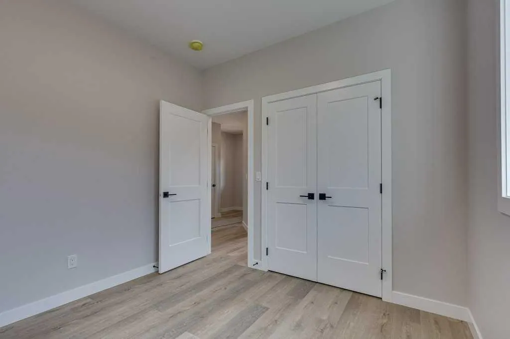 117 Gray Close