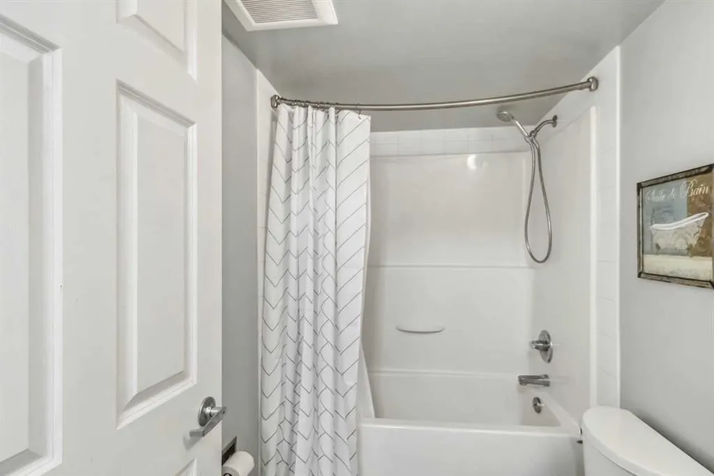 7901 King Street, #1102