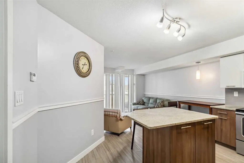 7901 King Street, #1102
