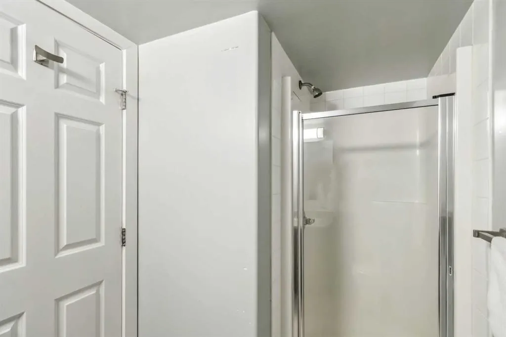 7901 King Street, #1102