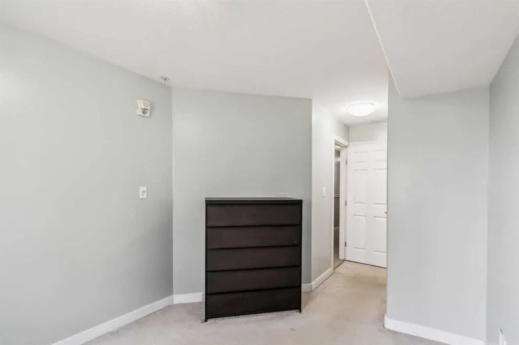 7901 King Street, #1102