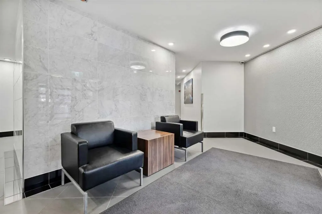 10 Sierra Morena Mews SW, #210