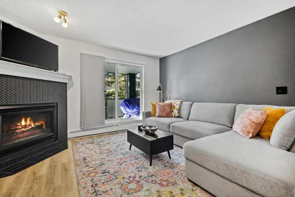 10 Sierra Morena Mews SW, #210