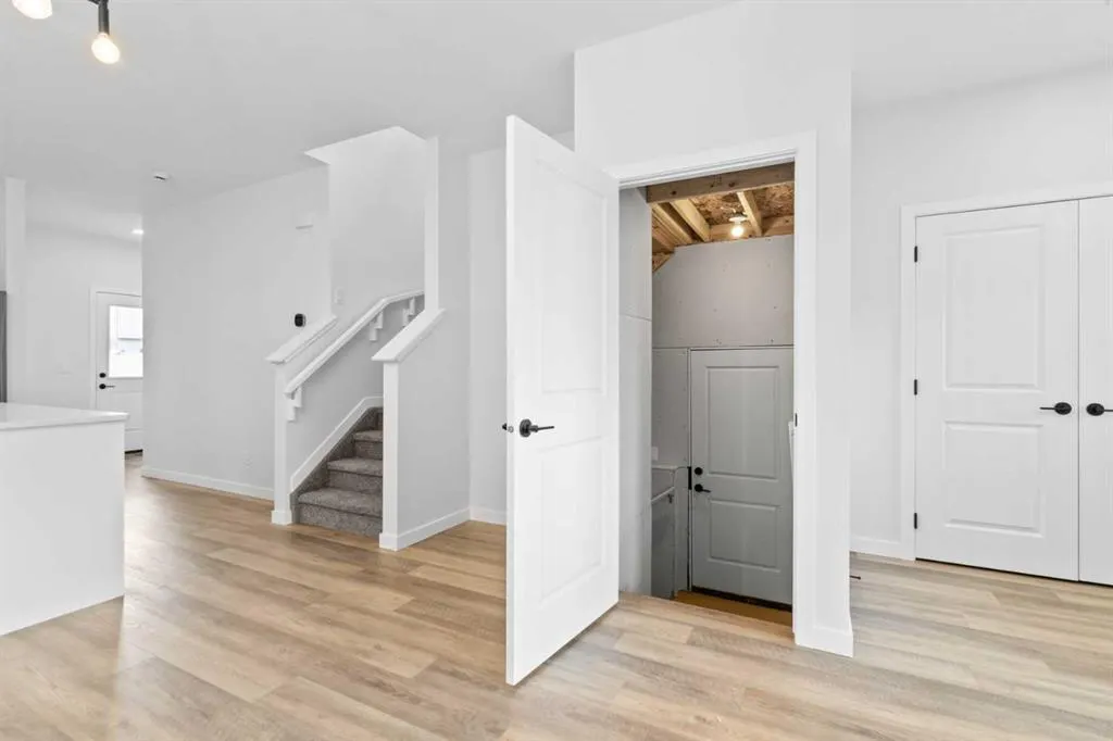 337 Ellen Park