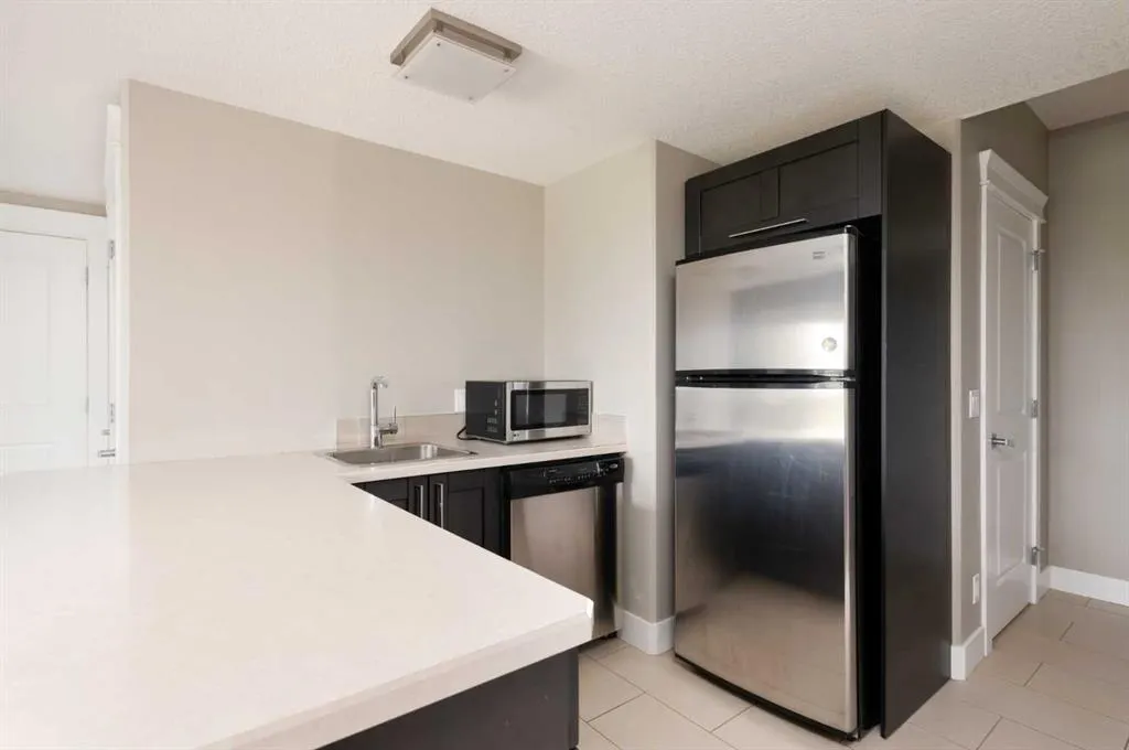 208 Sparrow Hawk Drive, #13