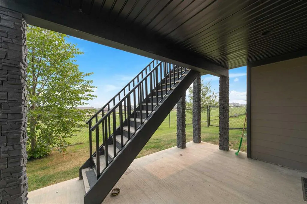 208 Sparrow Hawk Drive, #13