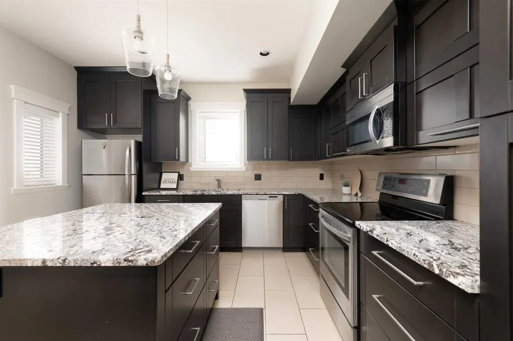 208 Sparrow Hawk Drive, #13