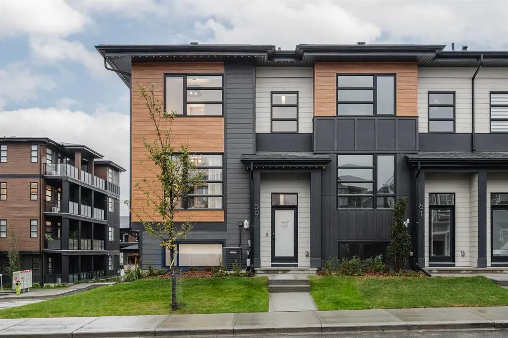 23 Lucas Way NW
