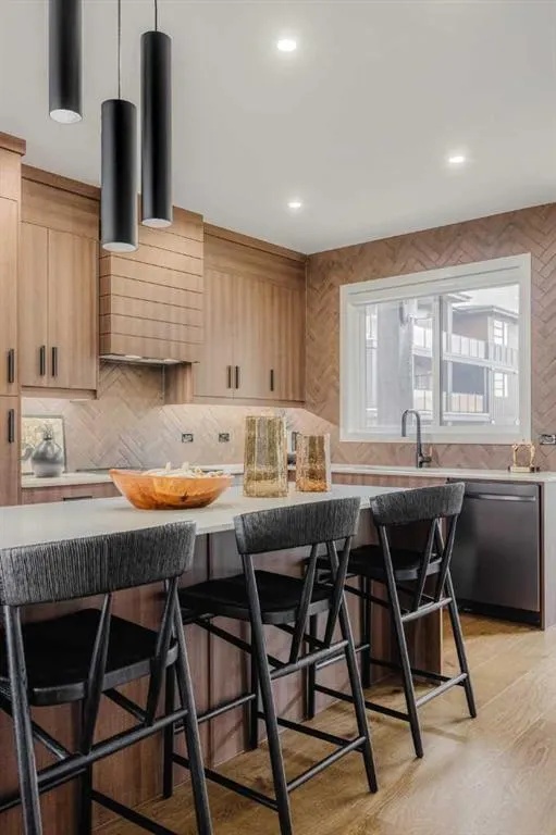 23 Lucas Way NW