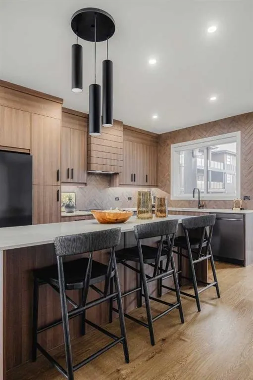 23 Lucas Way NW