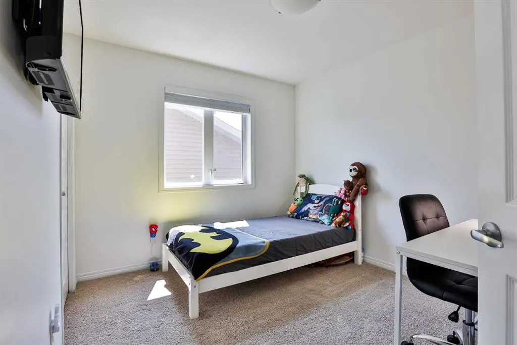 134 Keystone Terrace W