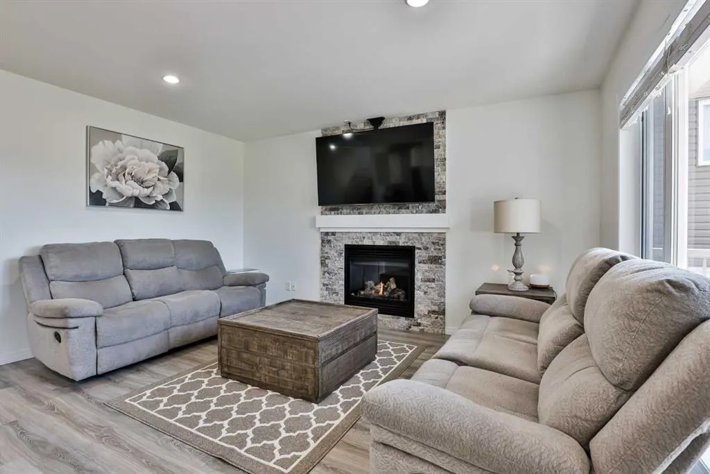 134 Keystone Terrace W