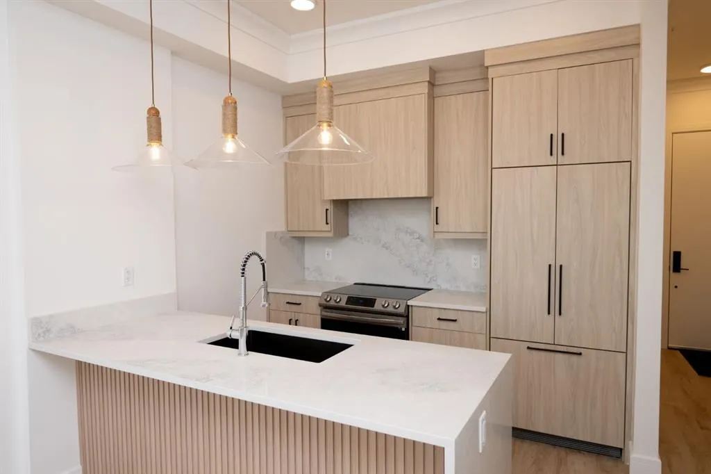 4270 Norford Avenue NW, #2202