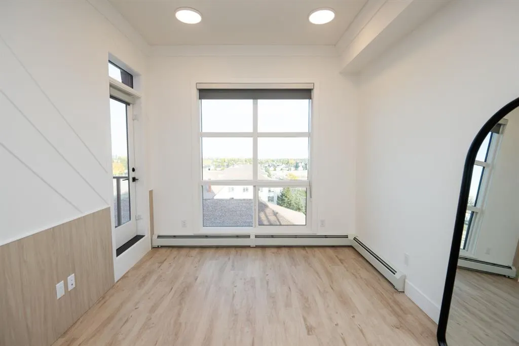 4270 Norford Avenue NW, #2202
