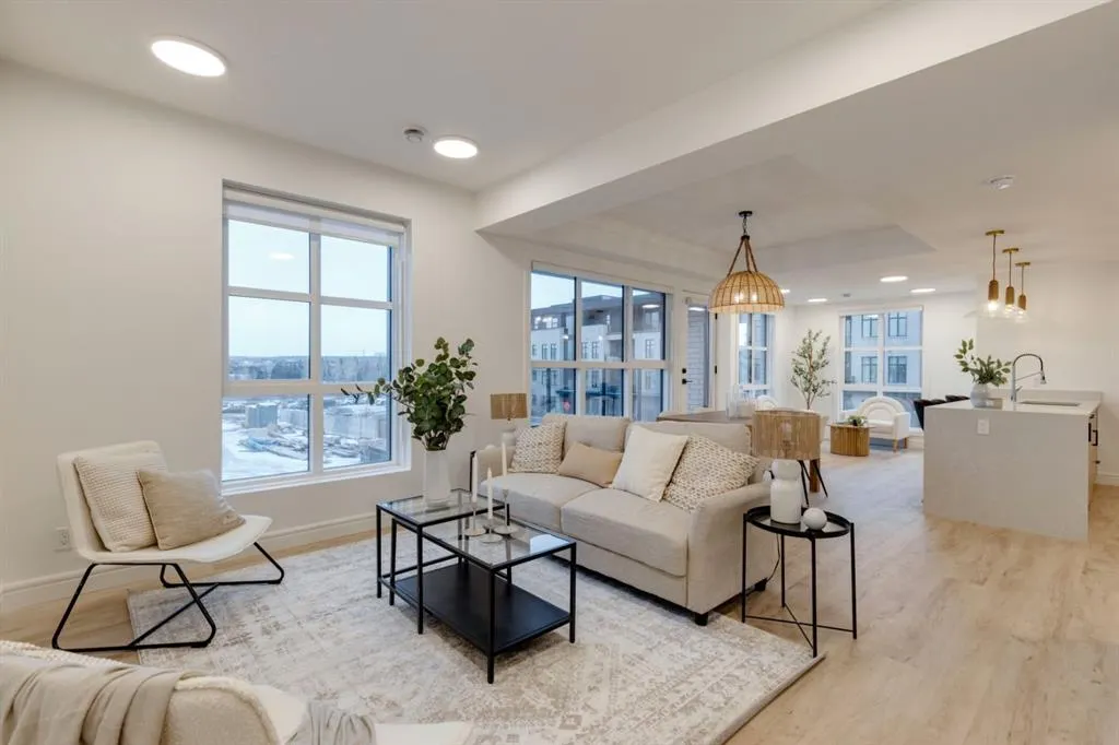 4270 Norford Avenue NW, #701