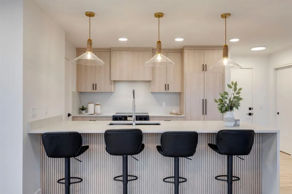 4270 Norford Avenue NW, #701