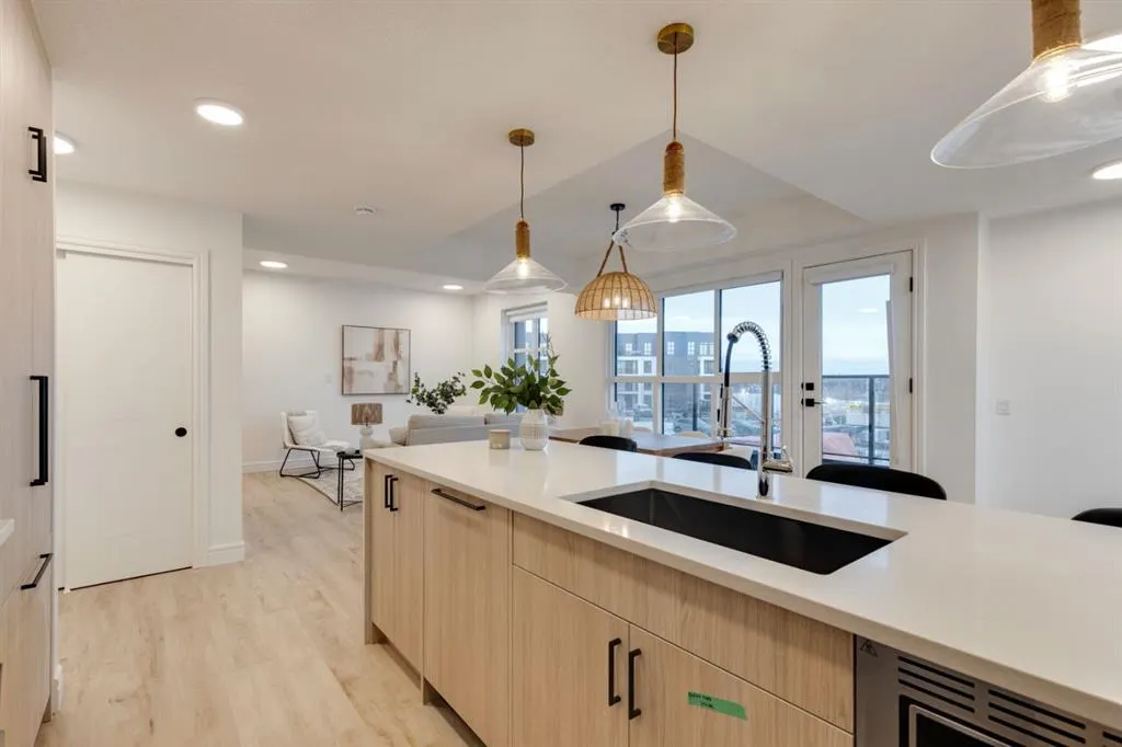 4270 Norford Avenue NW, #701