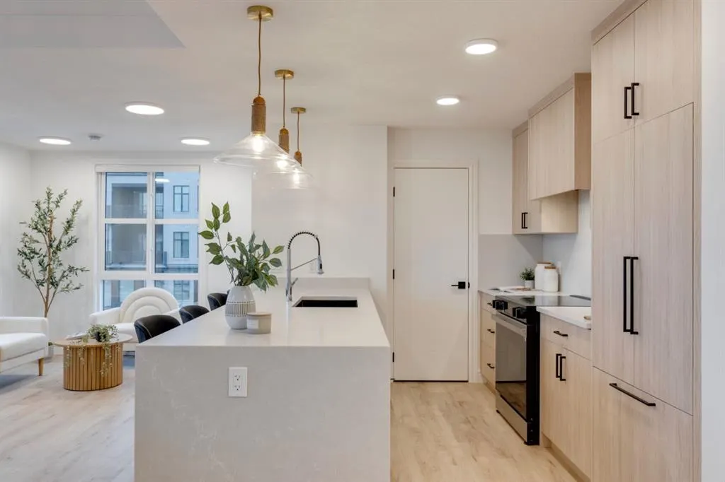 4270 Norford Avenue NW, #701