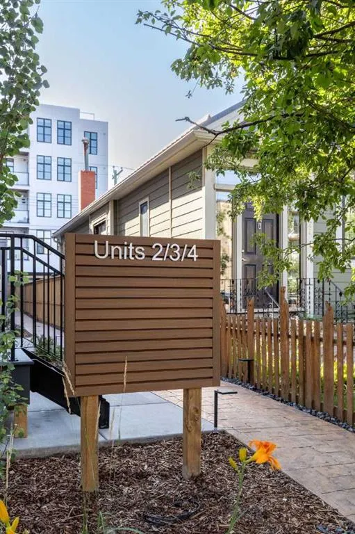 923 1 Avenue NW, #2