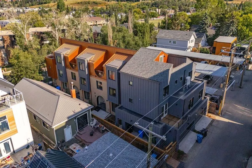 923 1 Avenue NW, #2