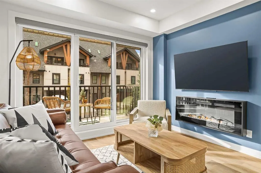 1717 Mountain Avenue, #107