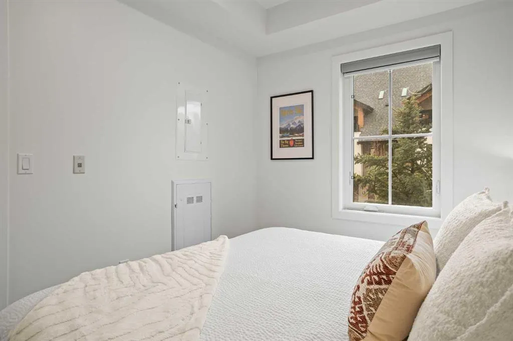 1717 Mountain Avenue, #107