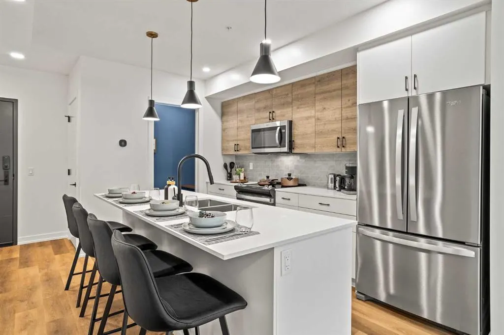 1717 Mountain Avenue, #107