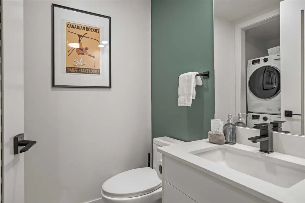 1717 Mountain Avenue, #106