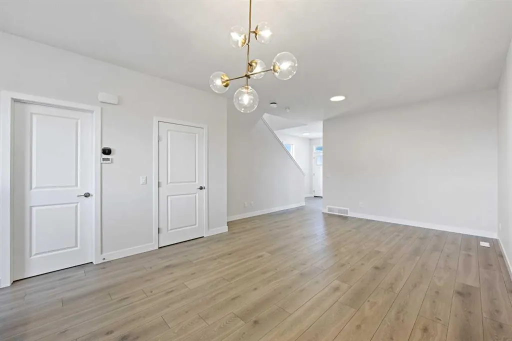 329 Ambleton Drive NW