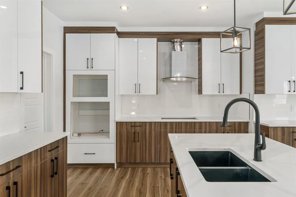 524 Rivercrest View