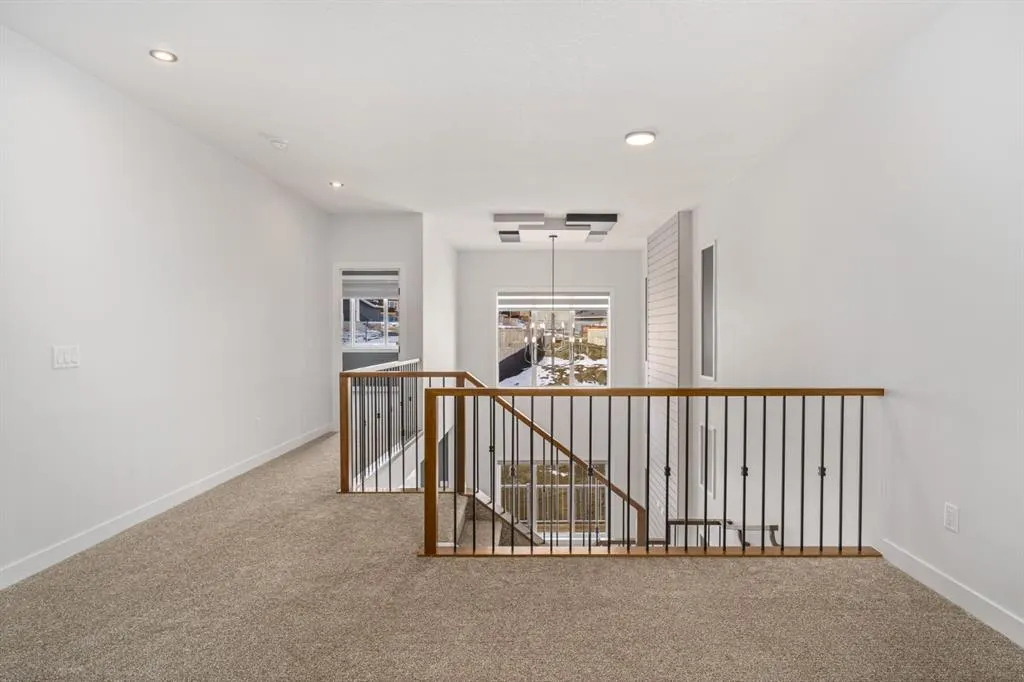 524 Rivercrest View