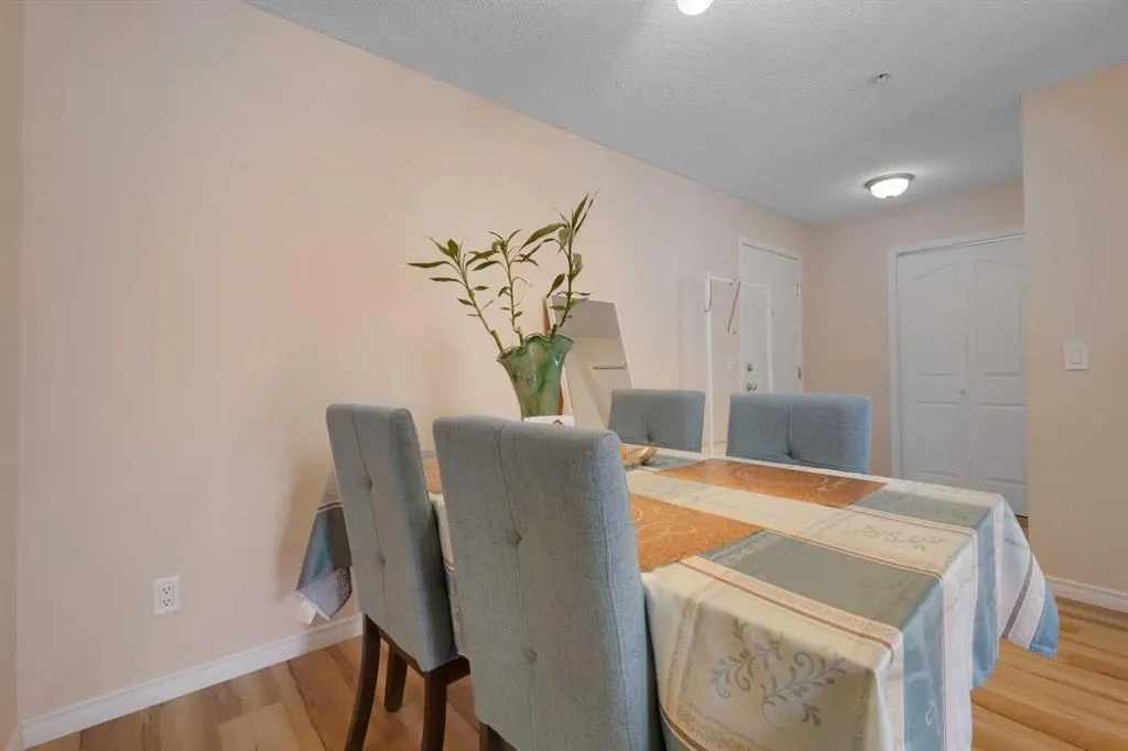2000 Somervale Court SW, #105