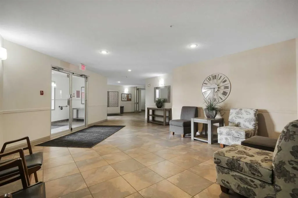 2000 Somervale Court SW, #105