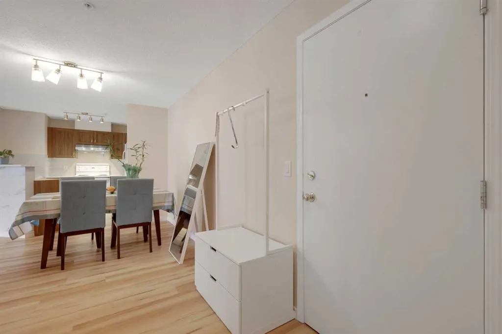 2000 Somervale Court SW, #105