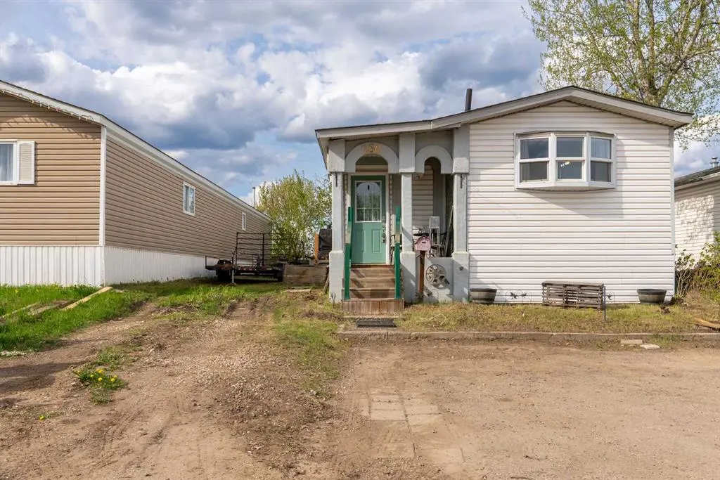 260 Greenwich Lane