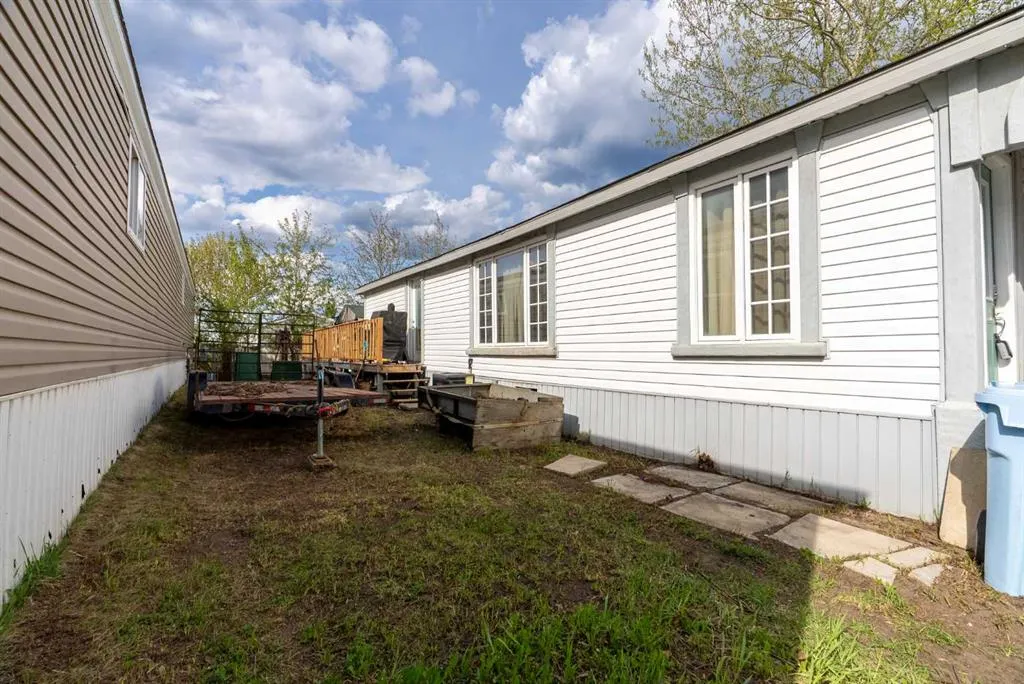 260 Greenwich Lane